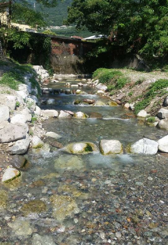 Ogliolo rampa in pietrame.JPG